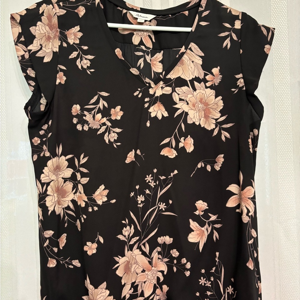 $15 - NWOT - Reitmans Black and Pink Floral Blouse